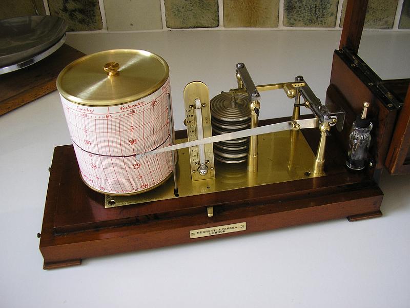 P2100005.JPG - A very nice example of a classic N & Z Barograph. Required a complete overhaul. All parts stripped cleaned, lacquered. Clock mechanism overhauled. Broken glasses replaced, new Nib, ink & Charts supplied. New Drum Cap supplied. Now back in daily use.