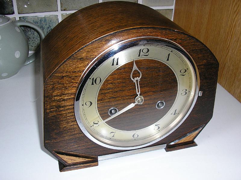 PC120005.JPG - A German movement driving a well kept Art Deco design.Cleaned & serviced back to running order.