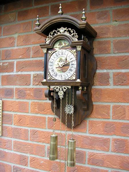 P3150001.JPG - Classic Dutch Clock. Cleaned & serviced.