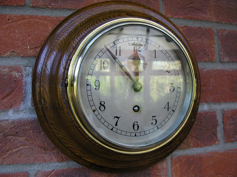 PB290006.JPG - A good example of a classic Marine clock. Cleaned & serviced.